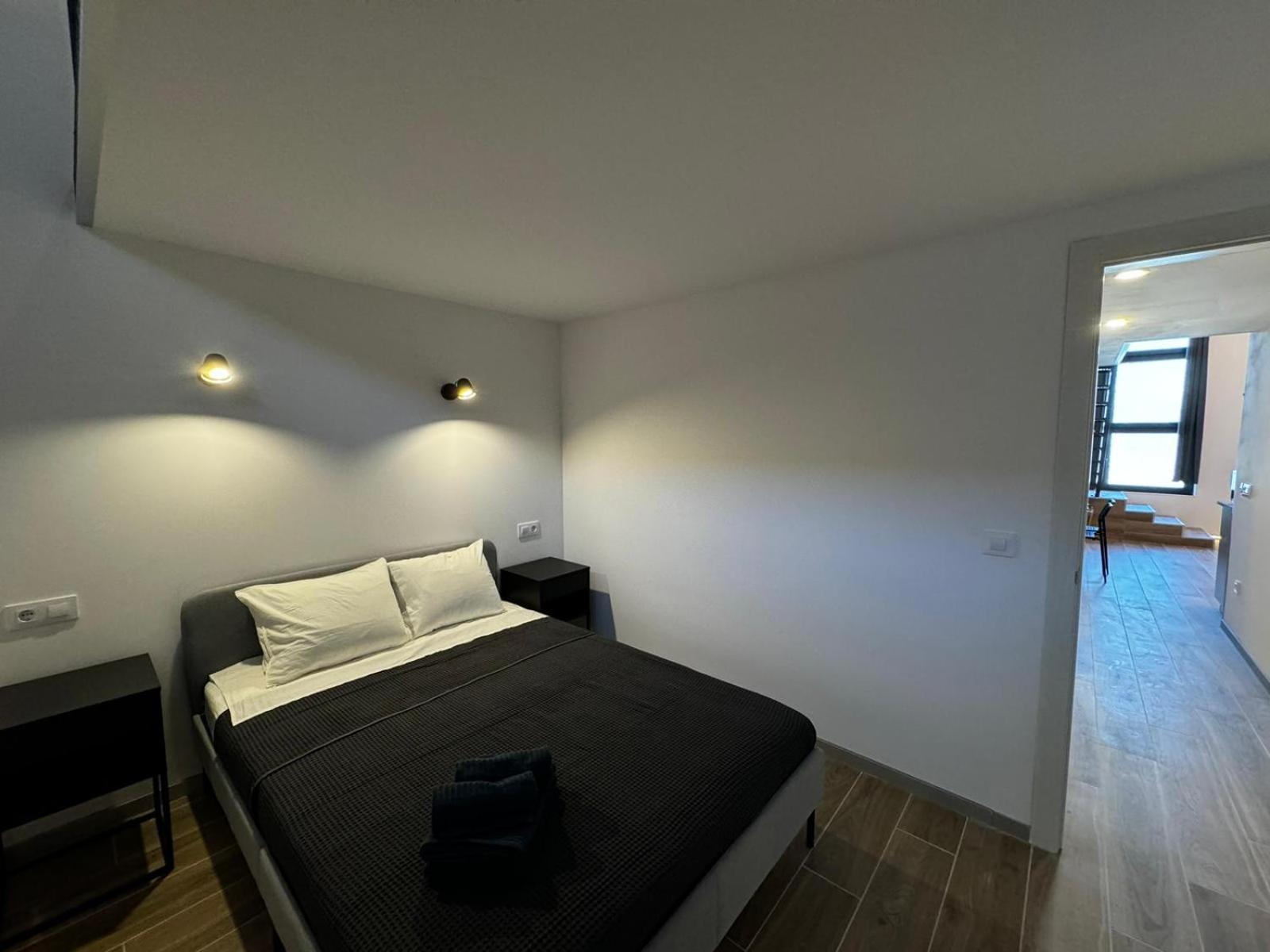 Aparthotel Melia Y Fuster 23C à Valence Extérieur photo