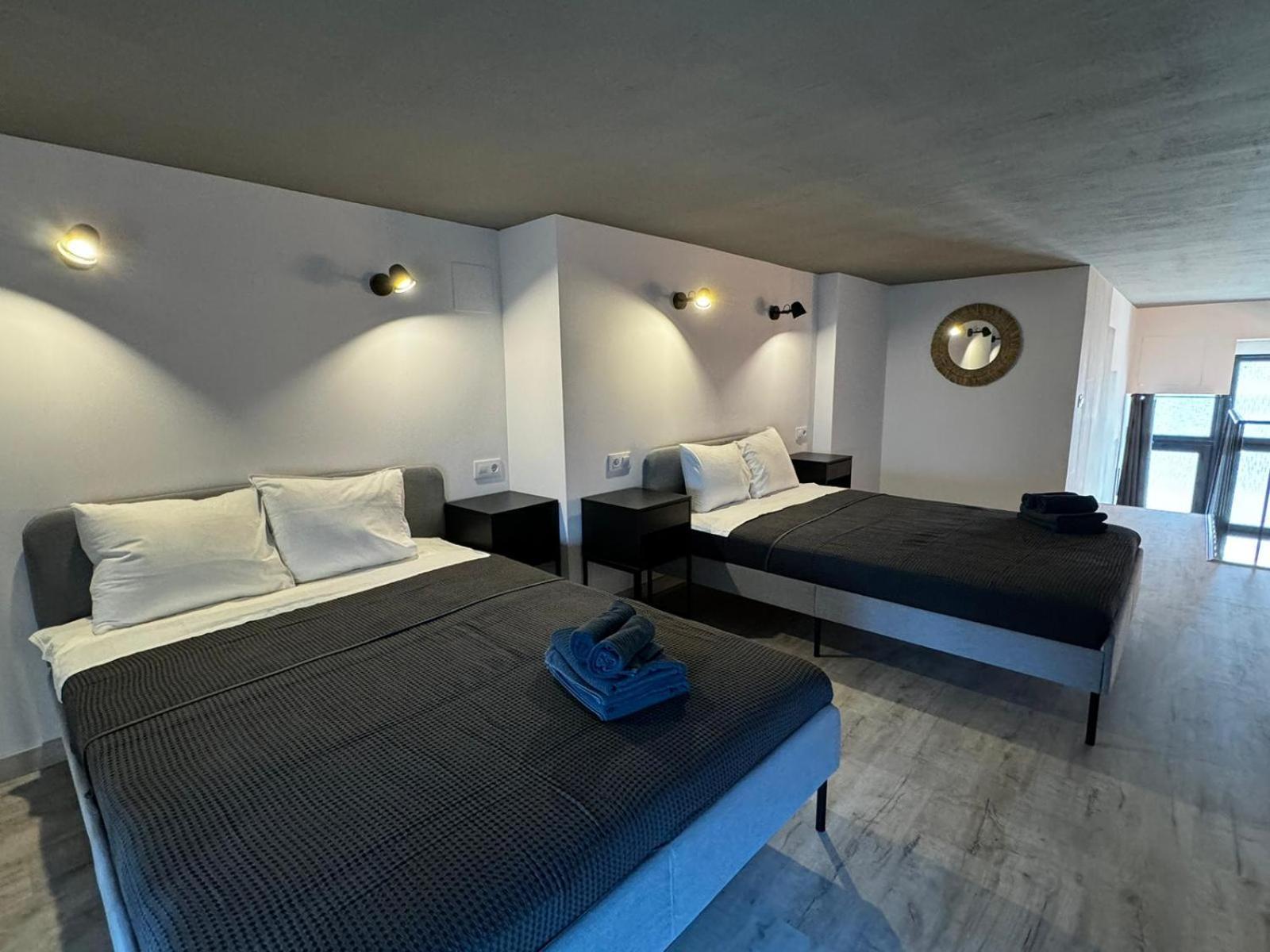 Aparthotel Melia Y Fuster 23C à Valence Extérieur photo