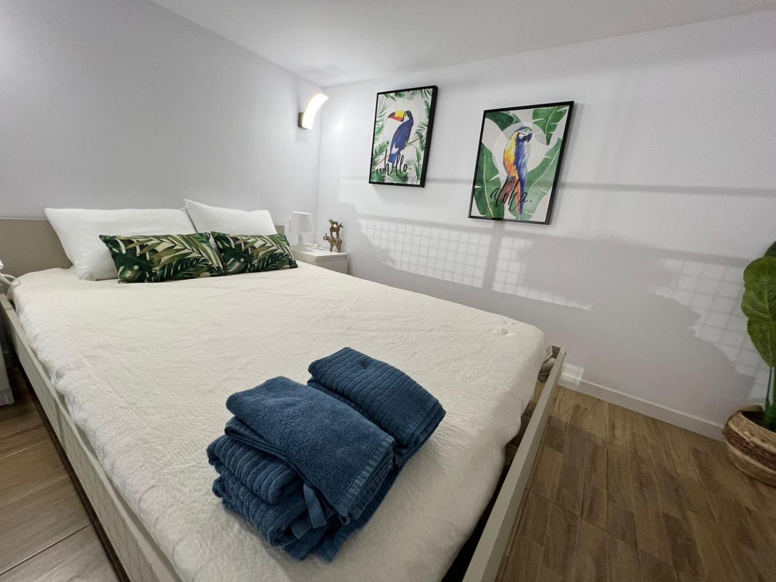 Aparthotel Melia Y Fuster 23C à Valence Extérieur photo